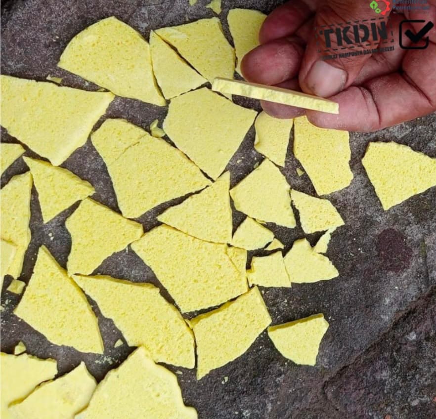 Sulfur Flake